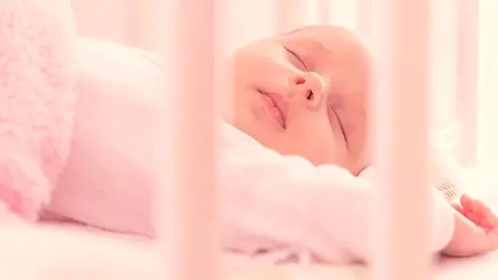 Krwawienie w 5 tygodniu po porodzie – co powinno nas zaniepokoić?