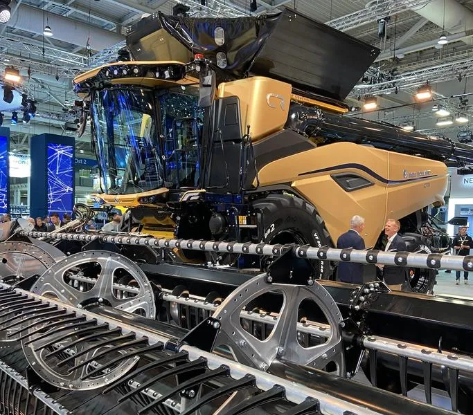Zabawki kombajny New Holland